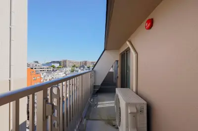 a balcony with a view of a building at \u30ab\u30fc\u30b5\u30d6\u30e9\u30f3 in Tokyo