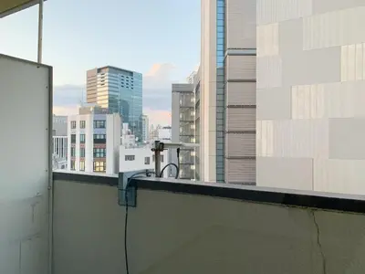 a view of a city skyline from a building at \u6da9\u8c37\u4e2d\u5fc3 ! \u6da9\u8c37\u5341\u5b57\u8def\u53e3 109 Shibuya scramble crossing \u9ad8\u901f\u65e0\u9650\u5236\u7f51\u7edc#703 in Tokyo