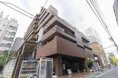 a building with a refrigerator in front of it at Central Shinjuku/Shinjukukicho/JR Shinuku Station 3 min' walk/新宿中心 新宿歌舞伎/912 in Tokyo