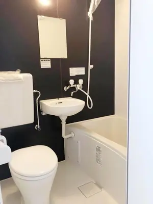 a bathroom with a toilet and a sink and a tub at JR t akadababa subway 5 mins walk! Newly building \u65b0\u7bc9! \u9ad8\u7530\u99ac\u5834\u99c5 \u5f92\u6b69\u570f\u5185\u5927\u4eba\u6c17! Shinjuku\u65b0\u5bbf\u5708!\u9ad8\u901f\u65e0\u9650\u5236Wi-FI! B2 in Tokyo