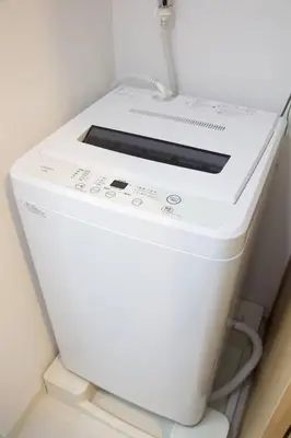 a white toaster sitting on top of a counter at Generous Forest 201 in Tokyo