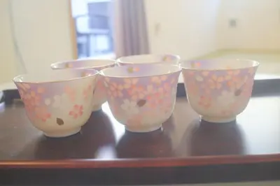 a group of cups sitting on a table at Hananogo Ikebukuro - Vacation STAY 16098v in Tokyo