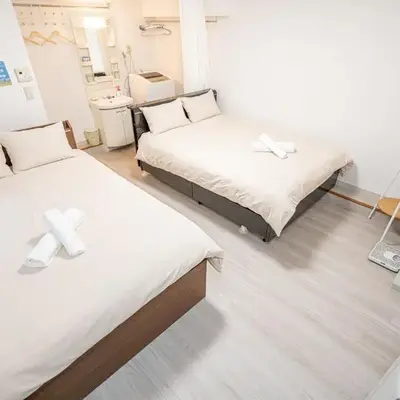 Ikebukuro East Exit Queen Bed Room
