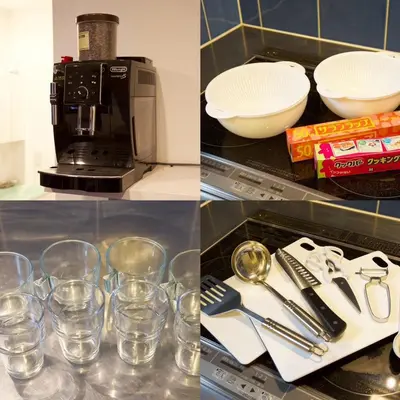 a kitchen counter with glasses and a coffee maker at \u30aa\u30a6\u30eb\u30cf\u30a6\u30b9 in Tokyo
