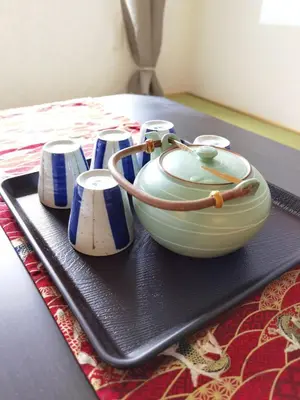 a black tray with a pot on top of a table at belle via tokyo - Vacation STAY 61564v in Tokyo