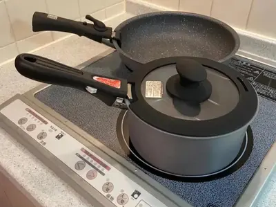 a pot on a stove with a pan on it at Regalia Hills Shibuya Dogenzaka - Vacation STAY 15550 in Tokyo