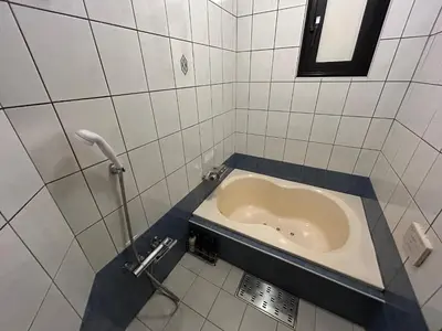 a bathroom with a urinal in the floor at Hotel Crystal -\u5927\u4eba\u5c02\u7528-- in Tokyo
