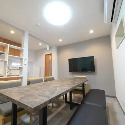 和ノ楓cottage 新宿の2階建て5室2シャワー2トイレ