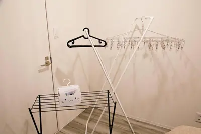 a room with a glass table with at \u30ea\u30ea\u30cf\u30a6\u30b9\u7b39\u585a in Tokyo