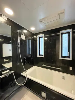 a bathroom with a bath tub and a shower at Ikebukuro house with 3BR Shinjuku 5min in Tokyo