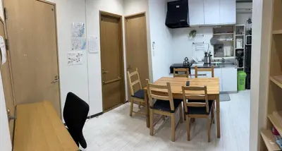 a kitchen and dining room with a table and chairs at \u6d45\u8349\u685c\u6a4b\u30cf\u30a6\u30b9-Asakusa Sakurabashi House- in Tokyo