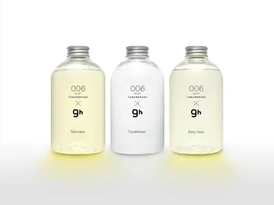 a group of three bottles of white milk at 9h nine hours Shinagawa station for men in Tokyo