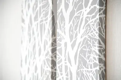 a white curtain with a tree pattern on a window at \u30aa\u30fc\u30b7\u30e3\u30f3\u30ba\u30b9\u30a4\u30fc\u30c8 \u6771\u4eac\u30c7\u30a3\u30ba\u30cb\u30fc\u30ea\u30be\u30fc\u30c8\u30de\u30ea\u30f3\u30d0\u30eb\u30b3\u30cb\u30fc303\u5ba4 in Tokyo