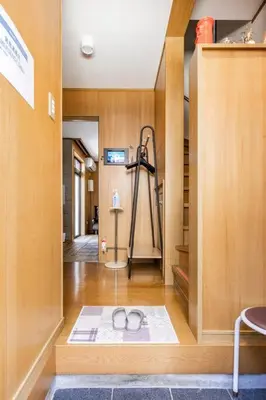 a room with a pair of glasses on the floor at \u30a2\u30f3\u30c9\u30b9\u30c6\u30a4\u7530\u7aef\uff16\u4e01\u76ee in Tokyo