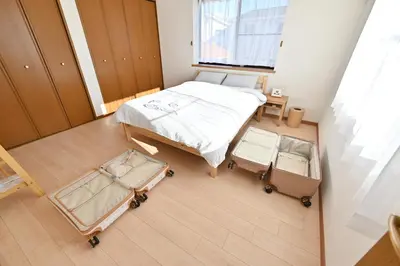 an overhead view of a hospital room with a bed and two carts at Private Villa Sinjuku -7min to \u9ad8\u7530\u99ac\u5834\u99c5 in Tokyo