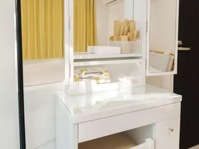 a white closet with white shelves and a mirror at \u732b\u597d\u304d i HOTEL SkyTree\u307e\u306714\u5206 \u6700\u592710\u4eba \u65b0\u7bc9 \u4e00\u6238\u8cb8 WiFi\u5b8c\u5099 \u6d17\u6fef\u4e7e\u71e5\u6a5f \u99d0\u8eca\u5834\u4e8c\u53f0\u5206 in Tokyo