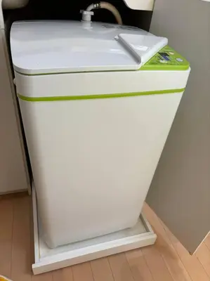 a white refrigerator freezer sitting on top of a floor at \u65b0\u5bbf\u307e\u30671\u99c5 \u99c5\u5f92\u6b694\u5206 \u5927\u4e45\u4fdd\u30b3\u30ea\u30a2\u30f3\u30bf\u30a6\u30f3\u5f92\u6b691\u5206 Pikachu\u30a4\u30a8\u30ed\u30fc\u30ad\u30e5\u30fc\u30c8\u306a1\u968e\u30eb\u30fc\u30e0 in Tokyo