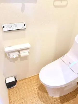 a bathroom with a white toilet in a room at \u6771\u4eac\u96f7\u9580\u30fc\u5343\u306e\u68eeAsakusa in Tokyo