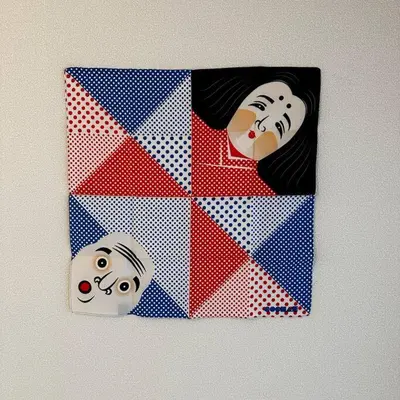 a picture of two dolls with their faces on it at Style Lab\u304a\u82b1\u8336\u5c4b2 in Tokyo