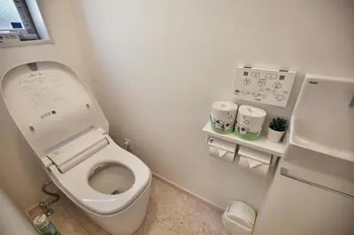 a small bathroom with a toilet and a sink at XD54321 The 100-square-meter super-large villa near Tokyo Skytree can accommodate 8 people! in Tokyo