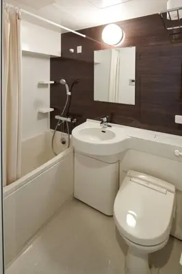a bathroom with a toilet and a sink at \u6298\u308a\u9db4\u306e\u9593 402 in Tokyo