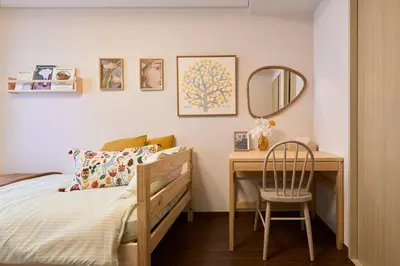 a bedroom with a bed and a desk and a mirror at Liberty house 7ppl in Tokyo