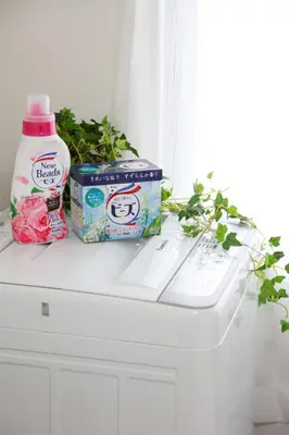 a shelf with a bottle of milk and a box of diapers at \u30cf\u30a4\u30af\u30ec\u30b9\u30c8\u4e2d\u91ce201 in Tokyo