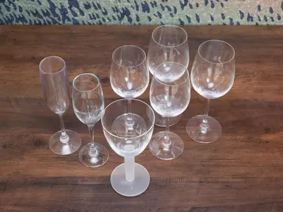 a group of wine glasses sitting on a table at Comfort HASUNUMA in Tokyo