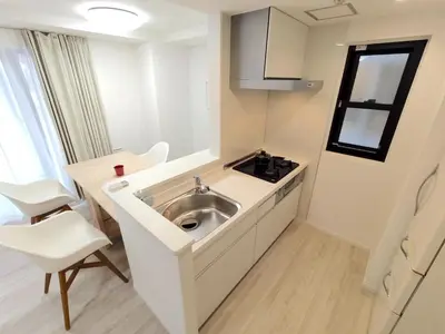 a small kitchen with a sink in a room at LANG - Vacation STAY 22184v in Tokyo