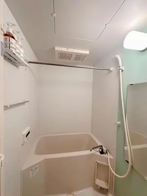 a bathroom with a bath tub and a sink at Love Asakusa Downtown 2bedroom Asakusa Kuramae train 3mins in Tokyo