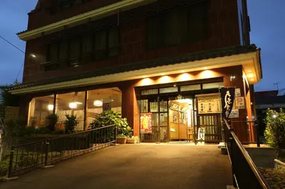 a store front of a building at night at \u6771\u4eac\u30b9\u30ab\u30a4\u30c4\u30ea\u30fc\u773a\u671b \u4e00\u68df\u8cb8\u5207 \u99c5\u5f92\u6b6950\u79d2 \u6d45\u83498\u5206 \u30b9\u30ab\u30a4\u30c4\u30ea\u30fc4\u5206 \u9280\u5ea720\u5206 in Tokyo