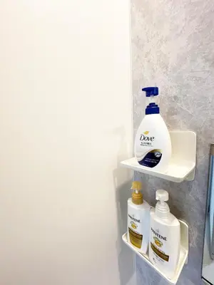 a bathroom with two bottles of soap on a shelf at japan house JCA\u99c5\u5f92\u6b693\u5206 \u30f4\u30a3\u30e9\u8cb8\u5207\u304a\u3057\u3083\u308c\u306a\u7a7a\u9593 in Tokyo