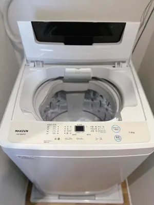 a close up of a toilet in a bathroom at Sky Inn \u65b0\u7bc9\u72ec\u680b\u6238\u5efa \u65e5\u5f0f\u98ce\u773a\u671b\u5929\u7a7a\u6811 in Tokyo