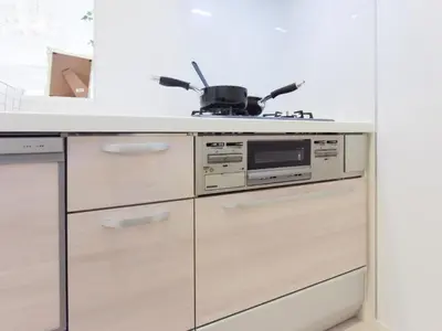 a kitchen with a stove with a pot on it at Sugamototate - Vacation STAY 50637v in Tokyo