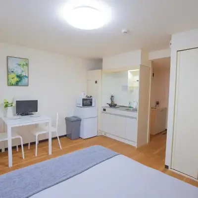 Charming Guesthouse in the Heart of Okubo 丶Steps to Metro and Convenient Travel! EoS11