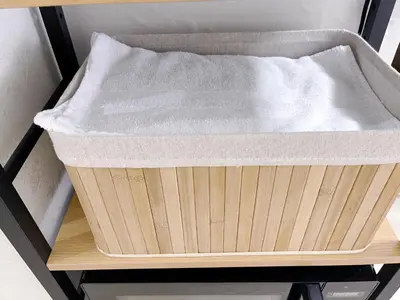 a storage box on a shelf in a drawer at \u65b0\u5bbf\u6700\u4e2d\u5fc3 \u6b4c\u821e\u4f0e\u753a \u4e1c\u65b0\u5bbf4\u5206\u949f \u65b0\u5bbf10\u5206\u949f \u76f4\u8fbe\u6da9\u8c37\u539f\u5bbf \u65b0\u5bbf\u5fa1\u82d1\u5f92\u6b658\u5206\u949f in Tokyo