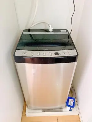 a stove sitting on a shelf in a kitchen at Ikebukuro Center! Ikebukuro 6min walk! \u6c60\u888b\u4e2d\u5fc3\u5730\u5e26! \u6c60\u888b\u8f66\u7ad9\u6b65\u884c6\u5206! \u516c\u5bd3\u5e72\u6e7f\u5206\u79bb! \u667a\u80fd\u9a6c\u6876! \u9ad8\u901f\u65e0\u9650\u5236\u7f51\u8def!Autolock302 in Tokyo