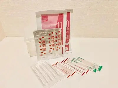 a box of thermometers and other items on a table at Ginza 201,Tsukiji 3 mins,Tsukiji Market in Tokyo