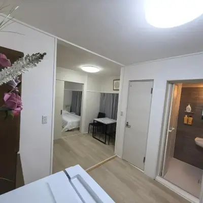 Uhome Tsubame Apartment