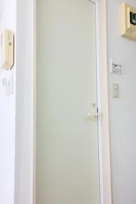an open door in a room with at \u30cf\u30a4\u30af\u30ec\u30b9\u30c8\u4e2d\u91ce203 in Tokyo