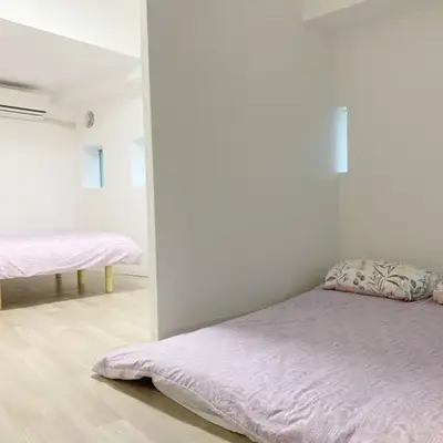 Shinjuku Kabuki Youth Hostel#New Sunshine Room#50 second walk from Higashi Shinjuku subway#Automatic locking door at entrance#新宿12