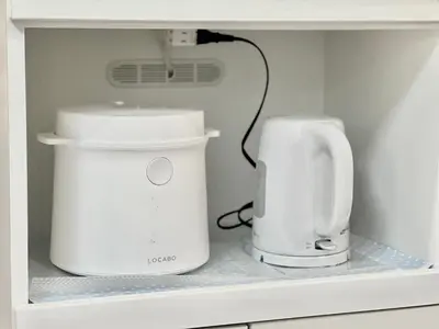 a kitchen shelf with a blender and a toaster at Ikebukuro 606 -TS0043 in Tokyo