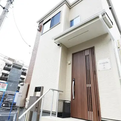 NYHotel 2 新宿2階建て3室1バスルーム1シャワー2トイレ