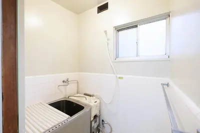 a bathroom with a sink and a window at Yoyogi Flats - Vacation STAY 18018 in Tokyo