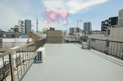 a view from the roof of a building at \u30a2\u30f3\u30c9\u30b9\u30c6\u30a4\u6d45\u83495\u4e01\u76ee2f in Tokyo