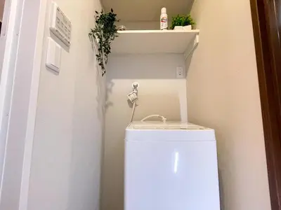 a small bathroom with a toilet in a room at FL Residence Kagura Futei II in Tokyo