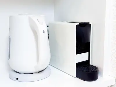 a white blender next to a white coffee maker at Triphome Tokyo Sugamo 2024 New 3 mins 2 stations in Tokyo