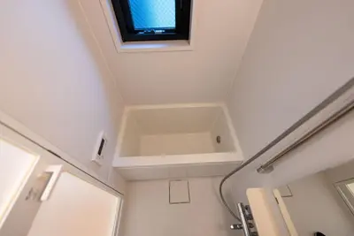 a bathroom with a ceiling with a tv in it at YIYou Japan\u79cb\u8449\u539f302 in Tokyo