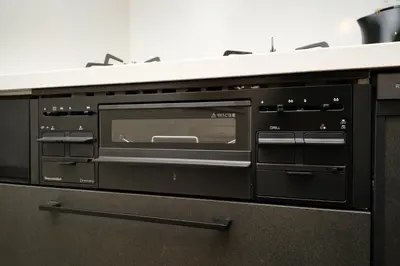 a microwave oven sitting on top of a counter at Shinjuku-Nakano Residence -\u6771\u4e2d\u91ce\u30de\u30f3\u30b9\u30ea\u30fc\u30cf\u30a6\u30b9 - 3\u968e\u5efa\u3066\u5c4b\u4e0a\u4ed8\u304d\u306e1\u68df\u8cb8\u3057\u5207\u308a - \u6700\u59277\u540d in Tokyo