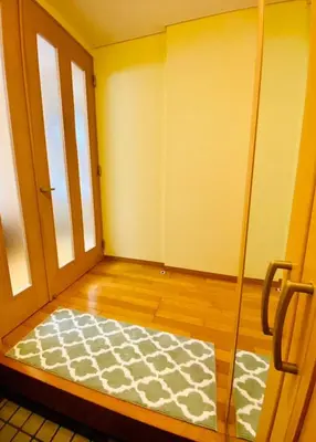 an empty room with a door and a rug at Near Skytree 6-minute walk from Keisei Tokifune, direct access to Airport in Tokyo